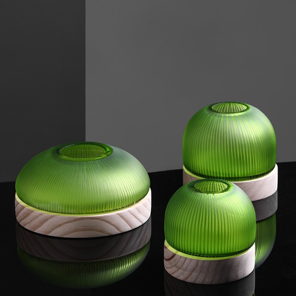 modern and simple green glass vase