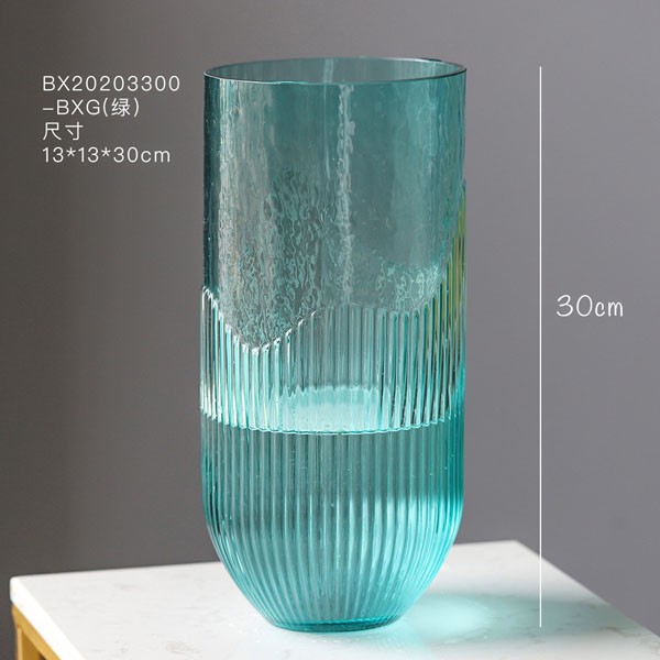 Flower arrangement for living room with glass vase model room